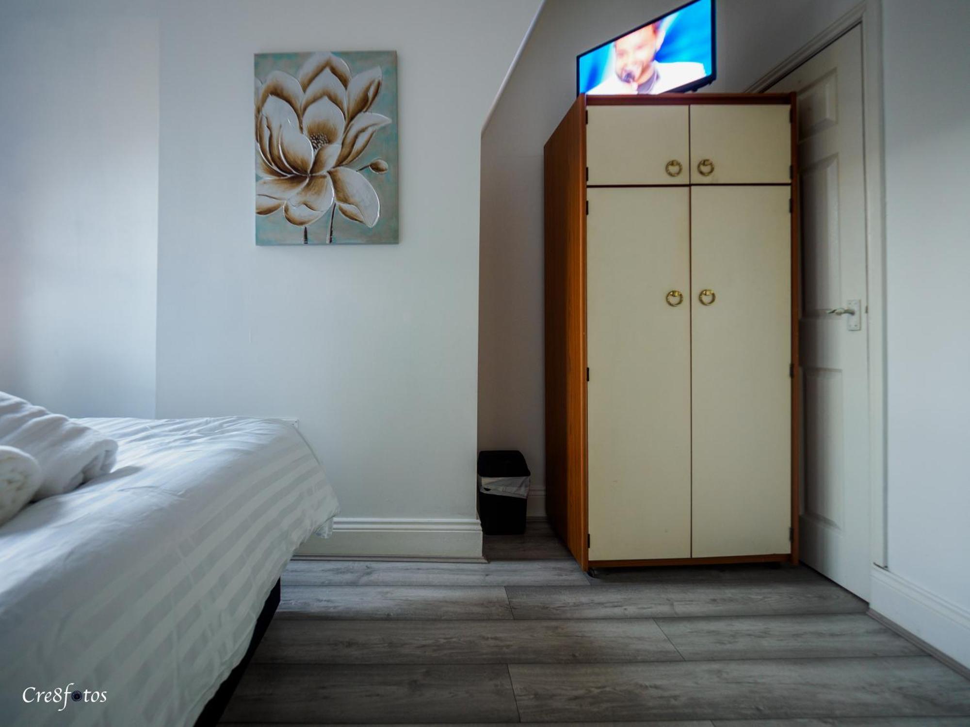 Couldon Lodge Stoke-on-Trent Экстерьер фото